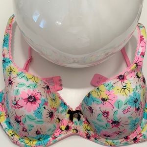 Victoria’s Secret Bra with colorful flowers 🌸